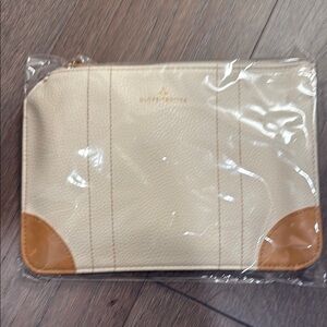 NWT ANA Business class Amenity Kit